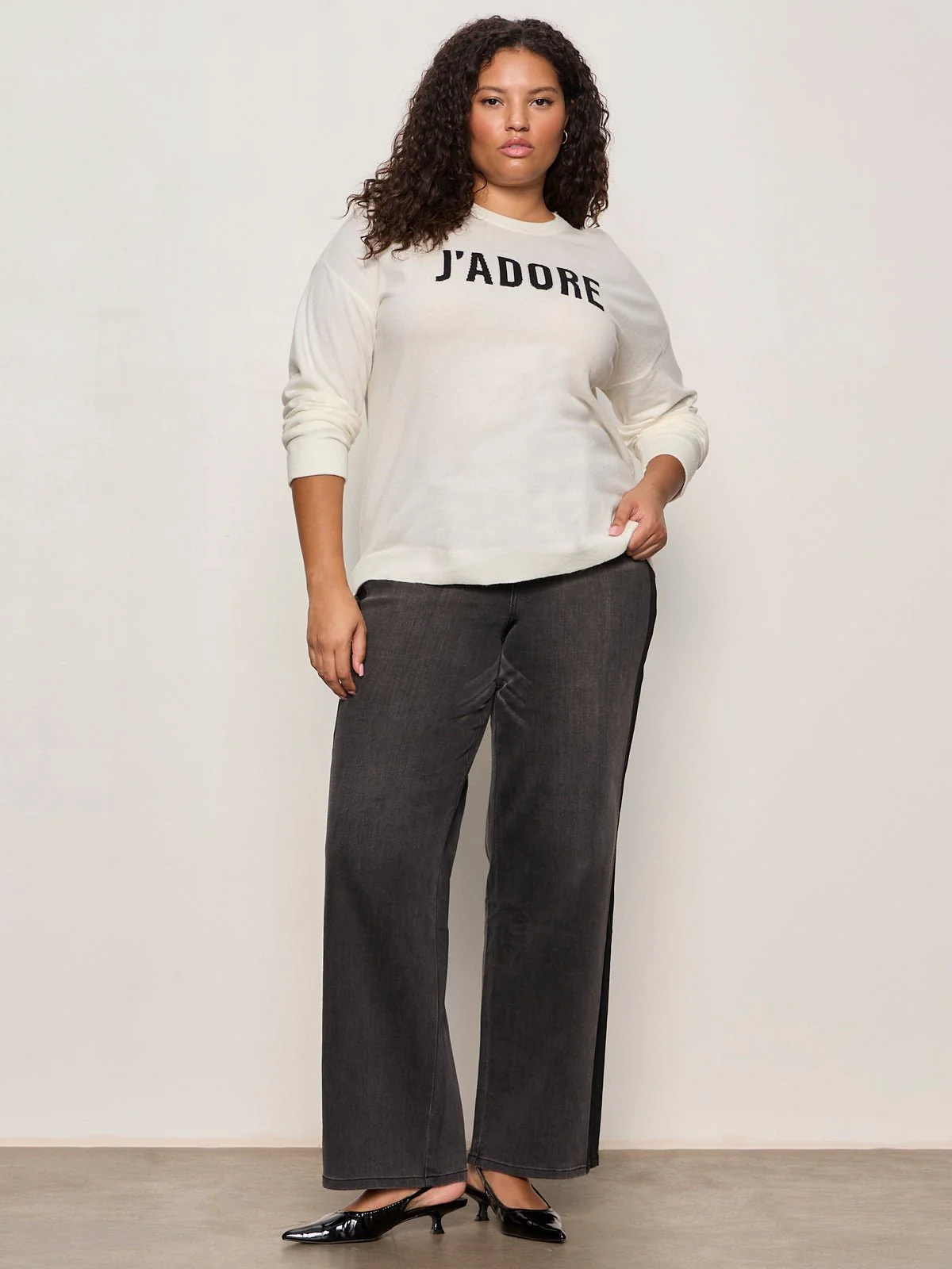 24/7 Popover Chalk With Black Extended Sizing - Image 5