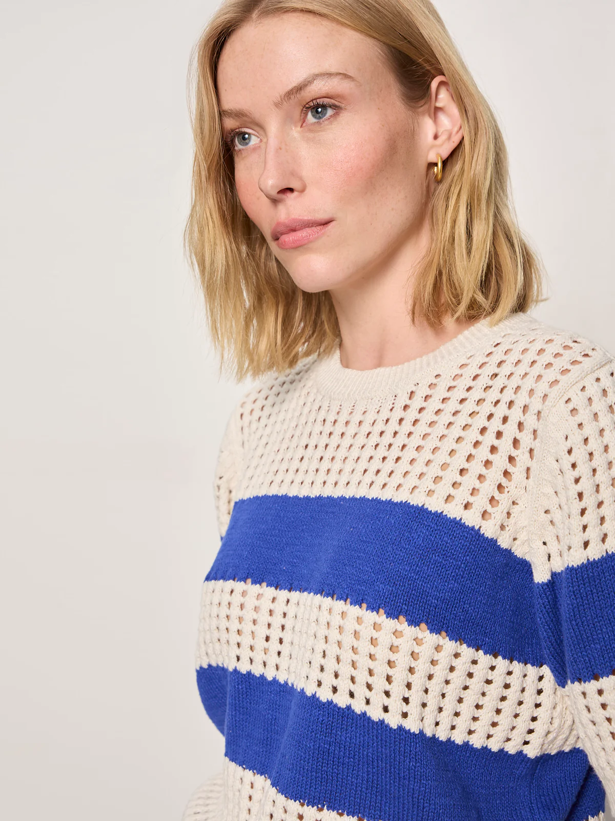 Beachside Openwork Tee Collagen With Luminous Blue - Image 4