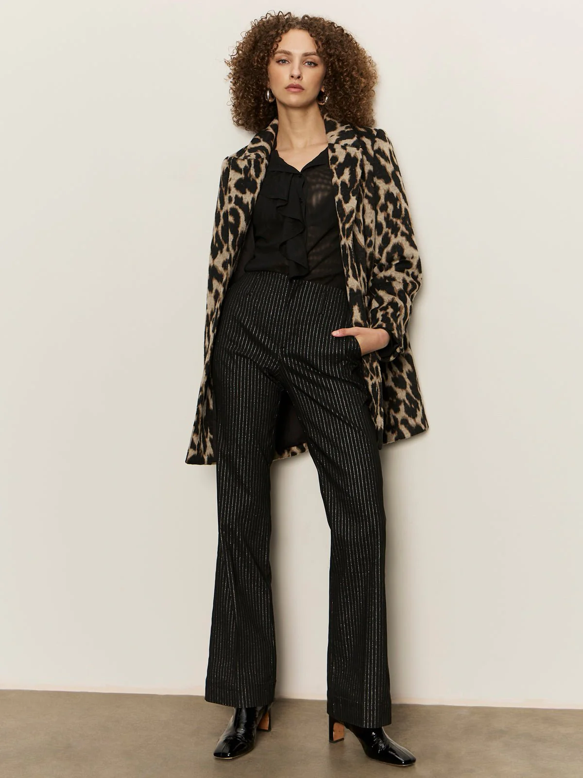 Dreamland Ruffle Top Black - Image 5
