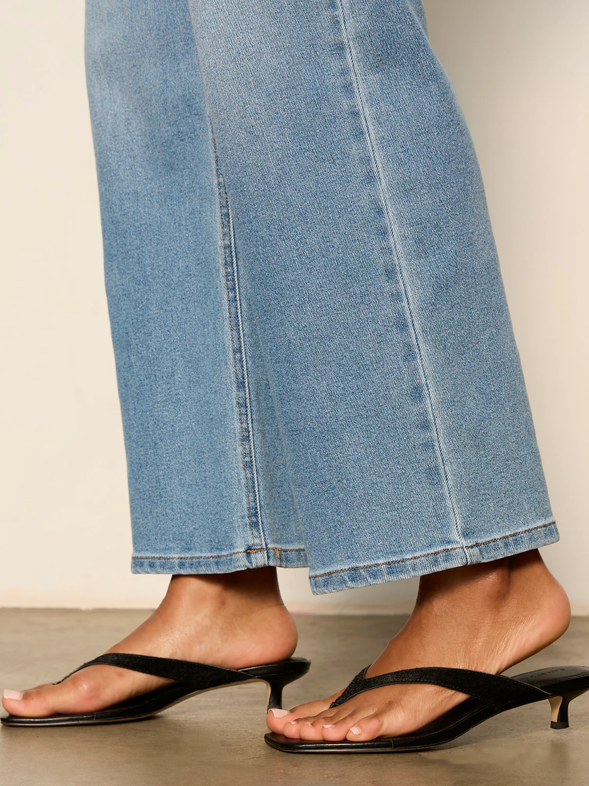 Ekara Crop Jean Light Wash - Image 8