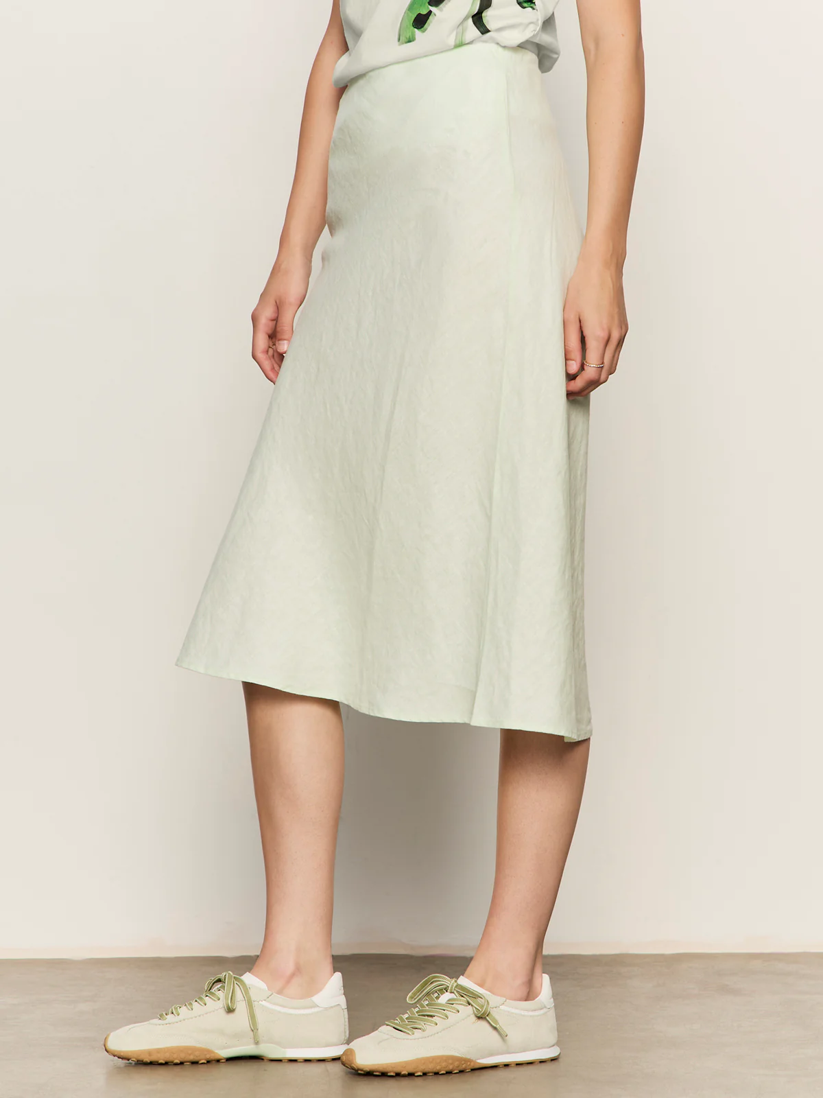Everyday Linen Slip Skirt Green Mist - Image 3