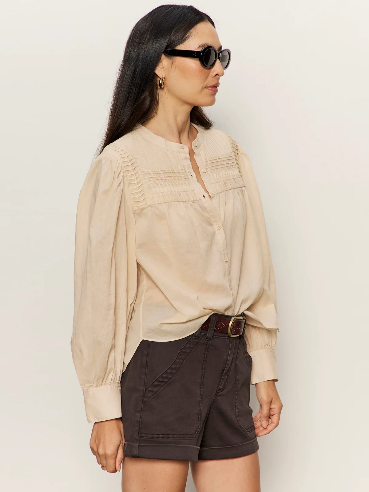 Giving The Most Pintuck Shirt Rich Collagen - Image 3
