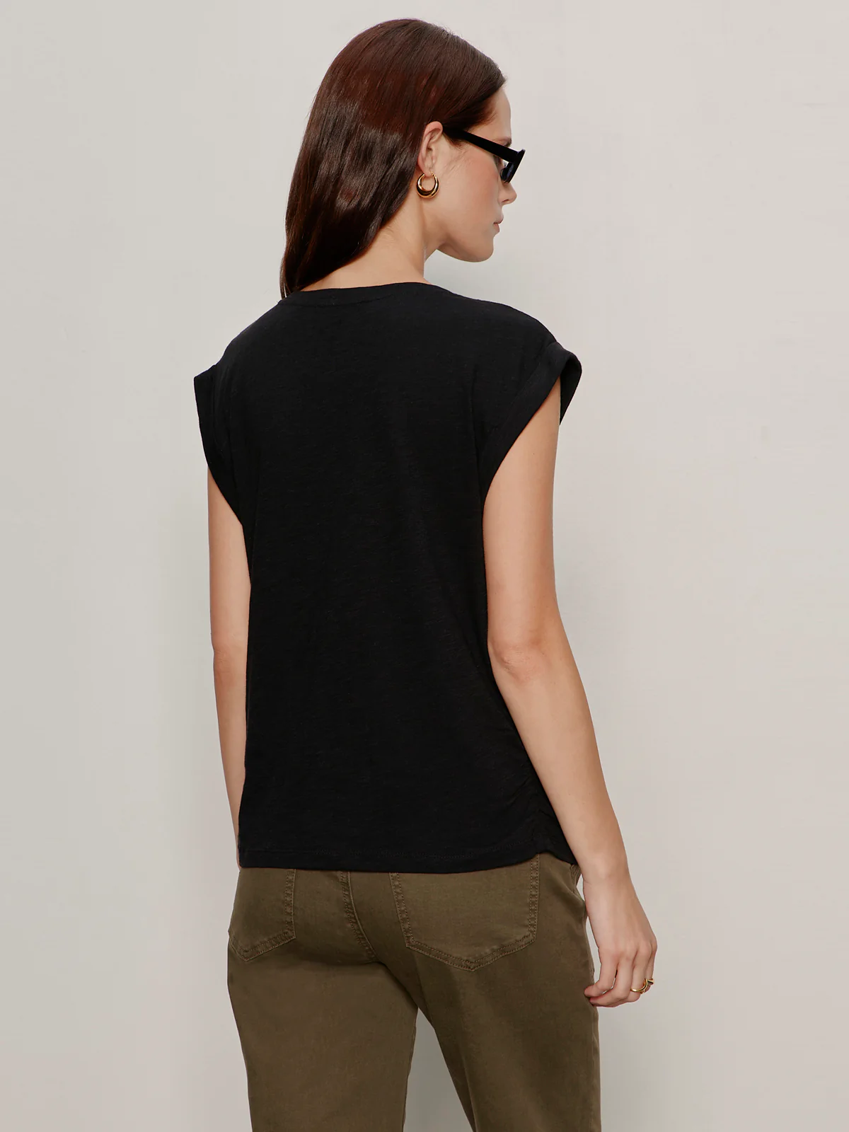 Knotted Muscle Tee Black - Image 2