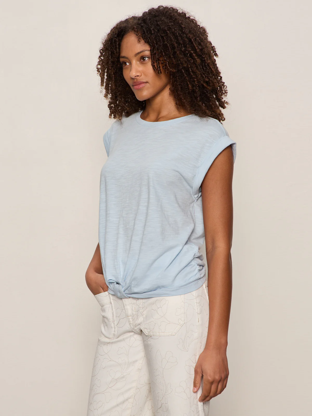 Knotted Muscle Tee Blue Aura - Image 4