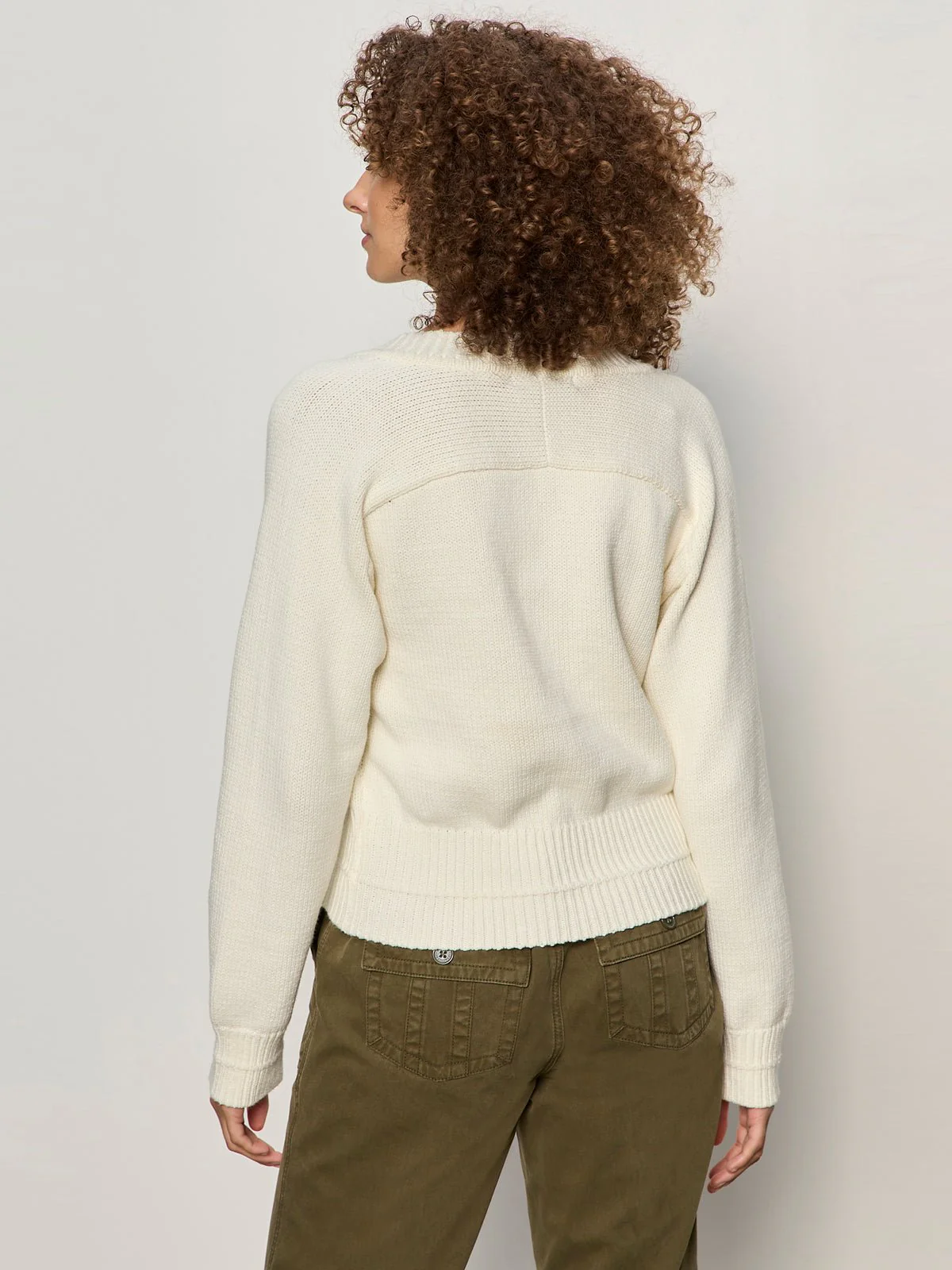 Perfect V-Neck Sweater Vintage Ivory - Image 2