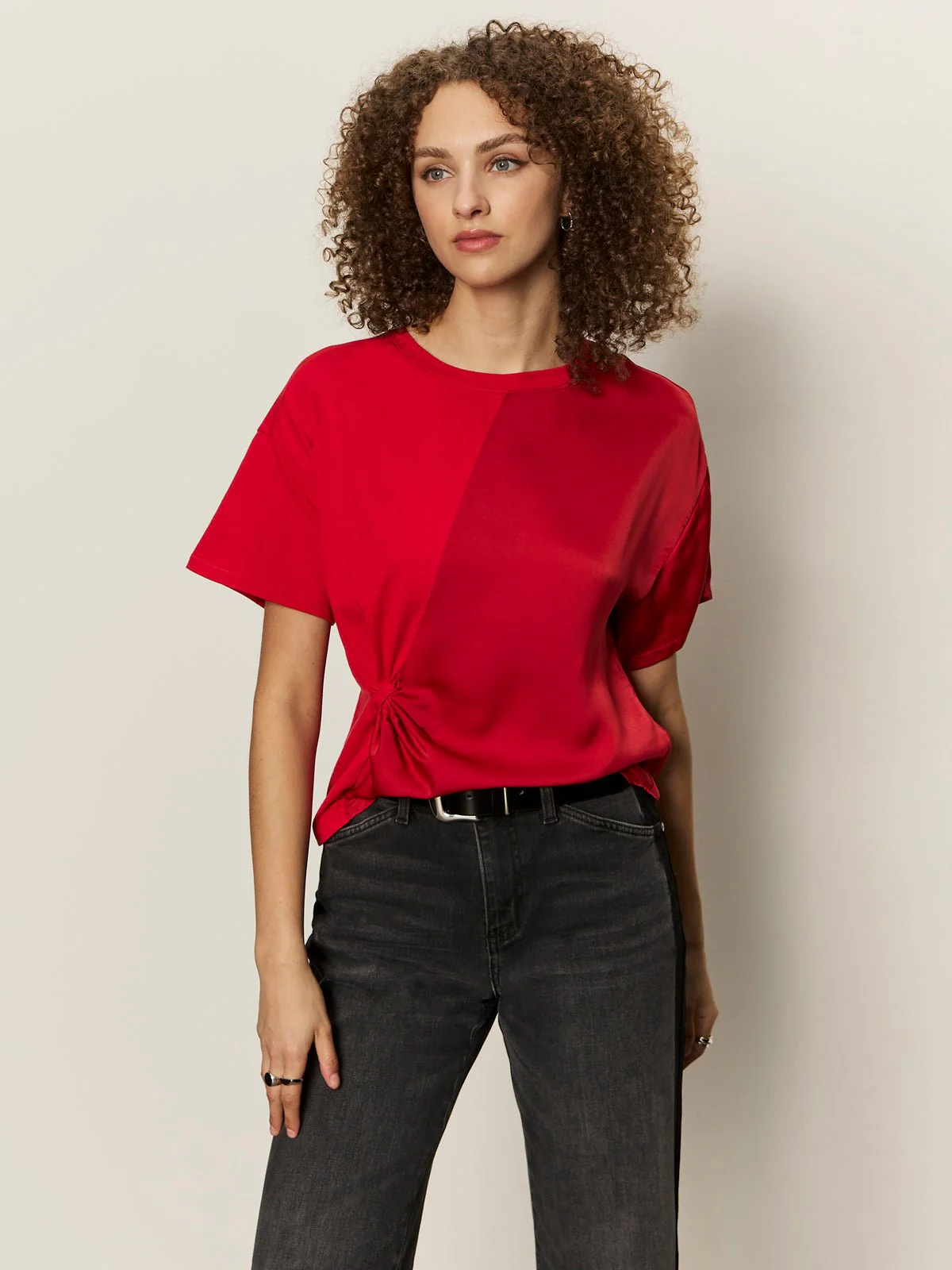 Satin Mix Tee Cherry Lacquer - Image 4
