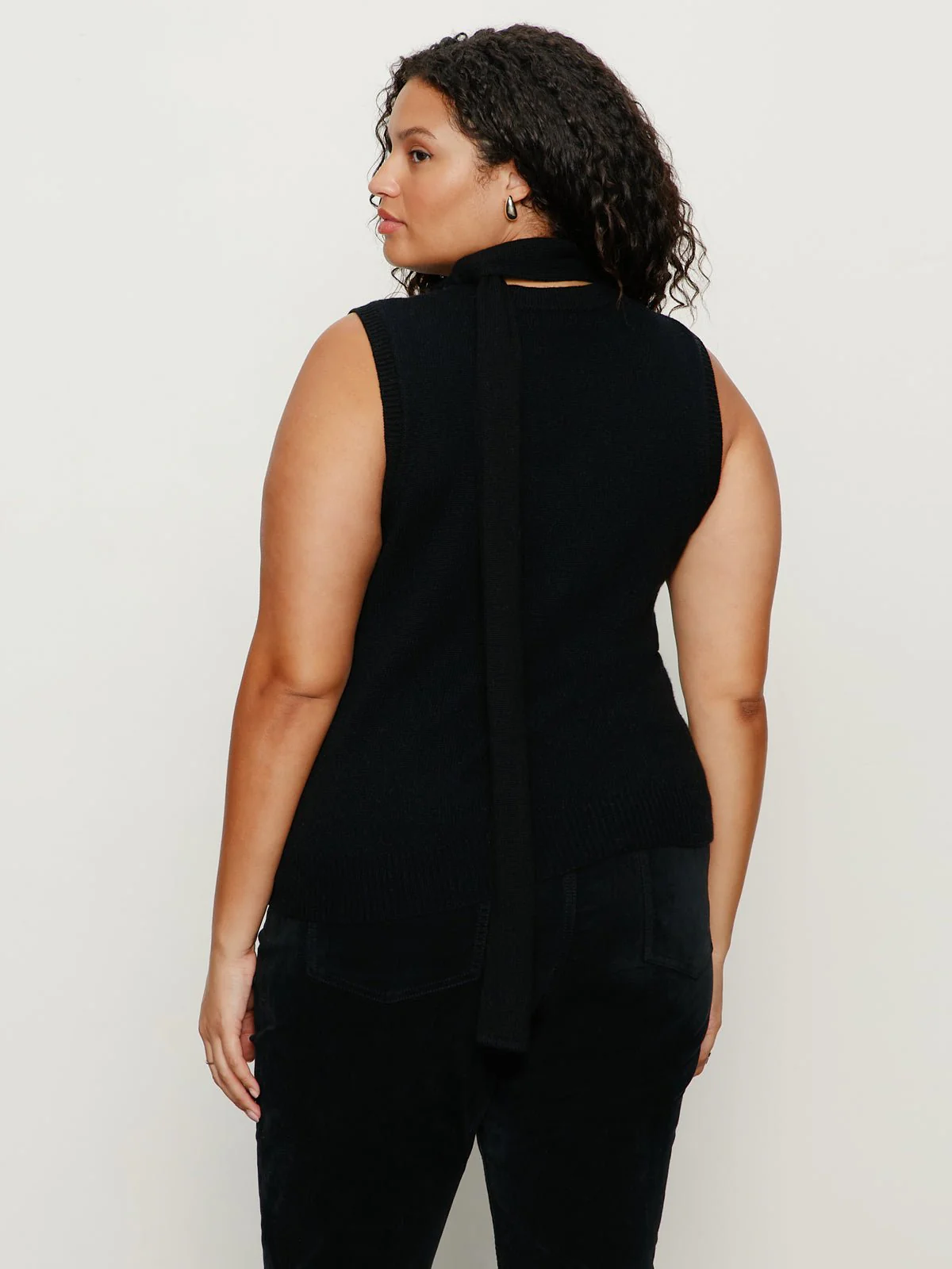 Scarf Sweater Shell Black Extended Sizing - Image 2
