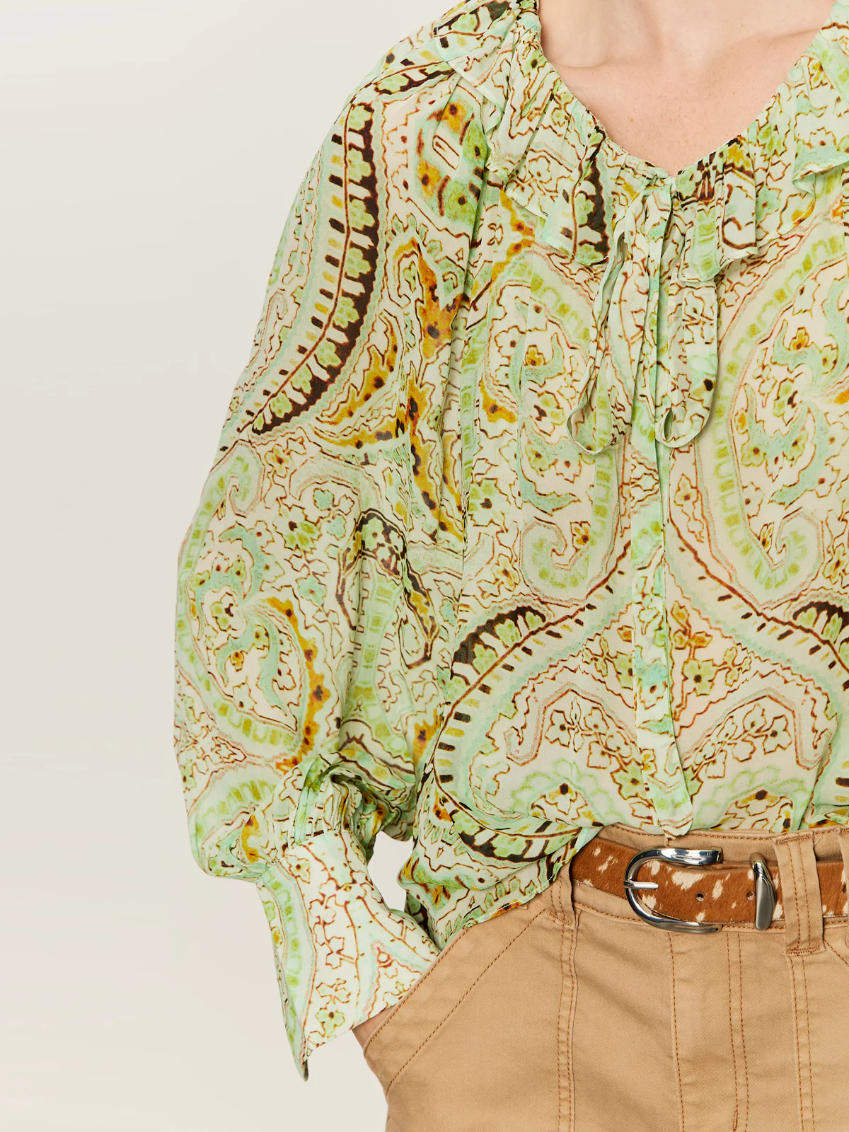 Sheer Elegance Volume Blouse Verde Boheme - Image 4