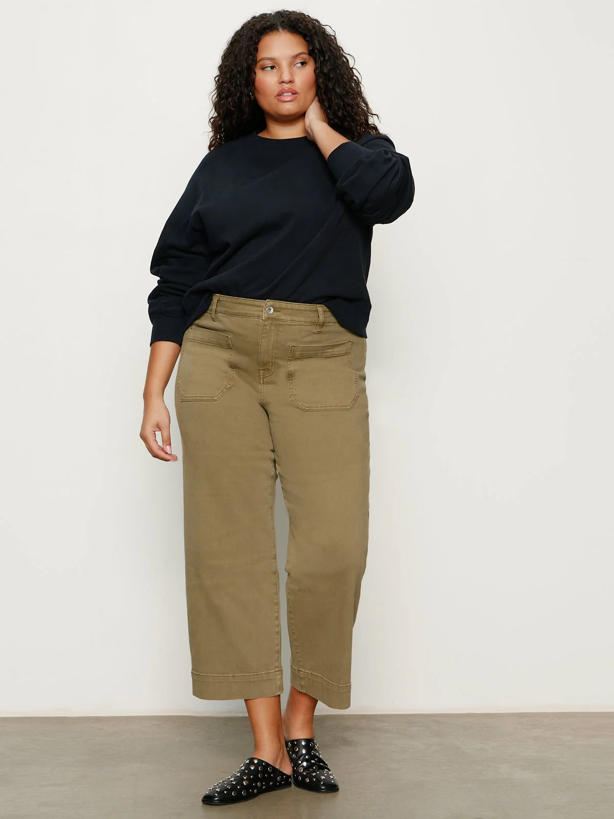 Shirred Sleeve Sweatshirt Black Extended Sizing - Image 2