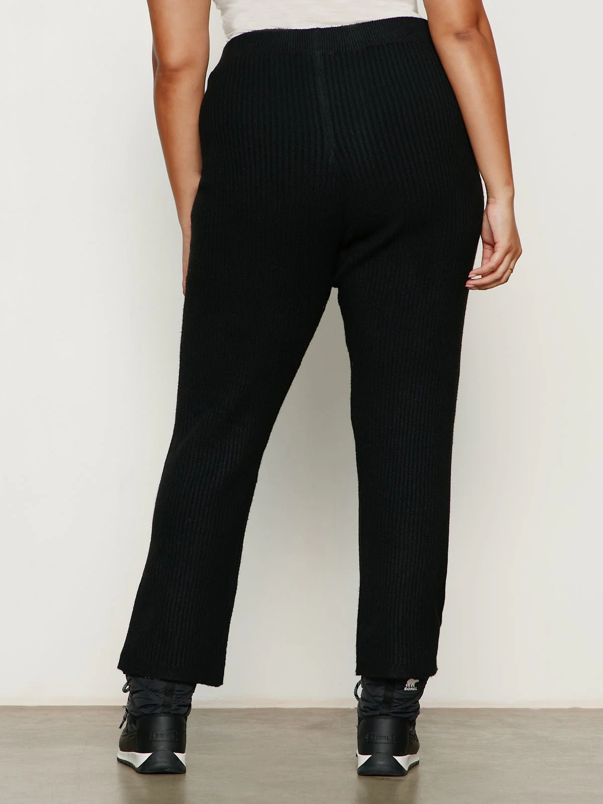 So Soft Ribbed Sweater Legging Black Extended Sizing - Image 3