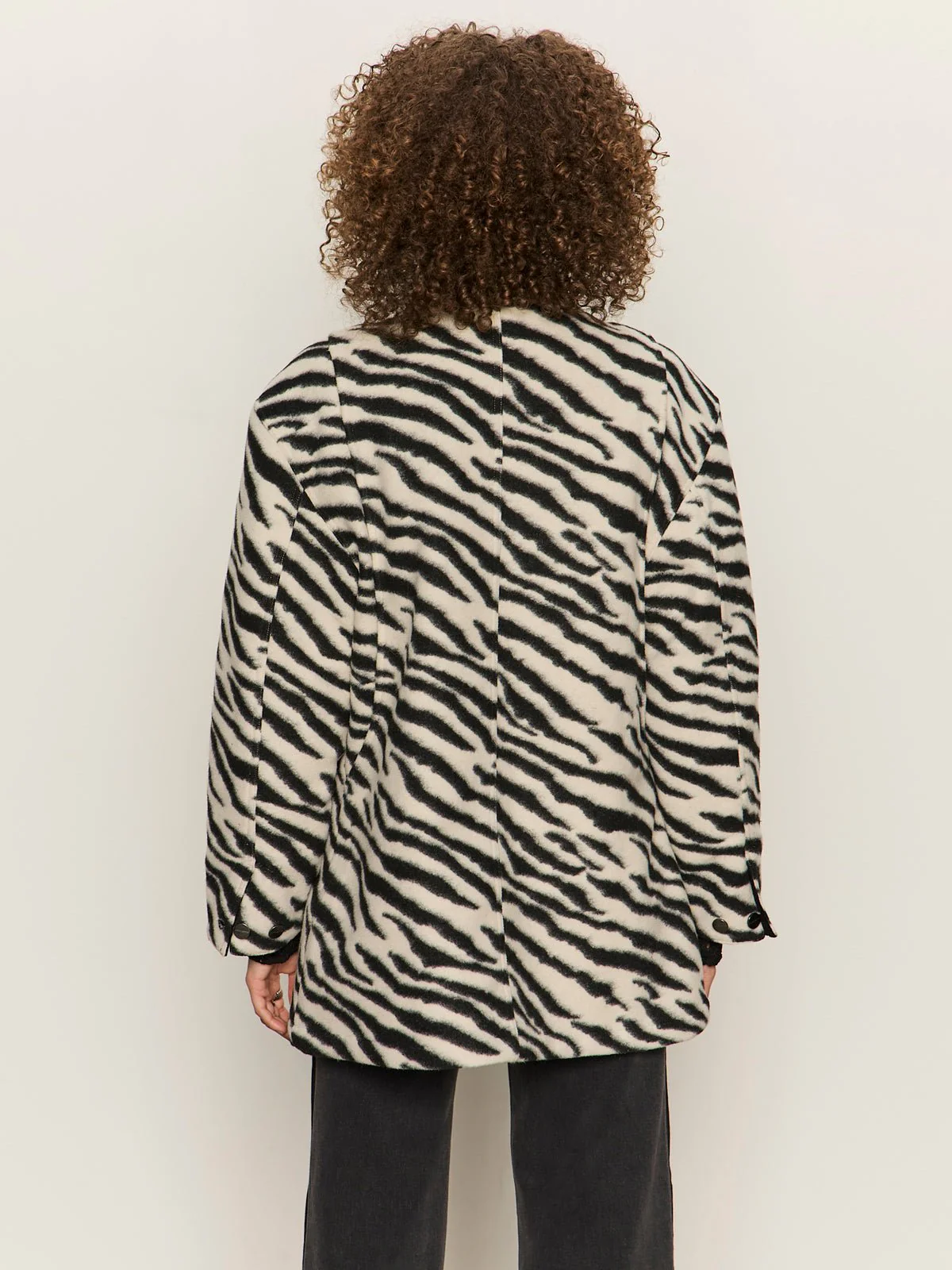 Soiree Barn Jacket Striking Zebra - Image 4