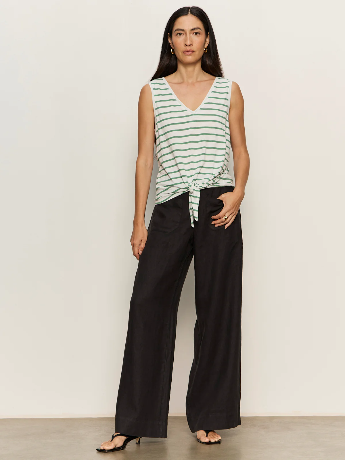 The Linen Marine Wide Leg Semi-High Rise Pant Black - Image 4