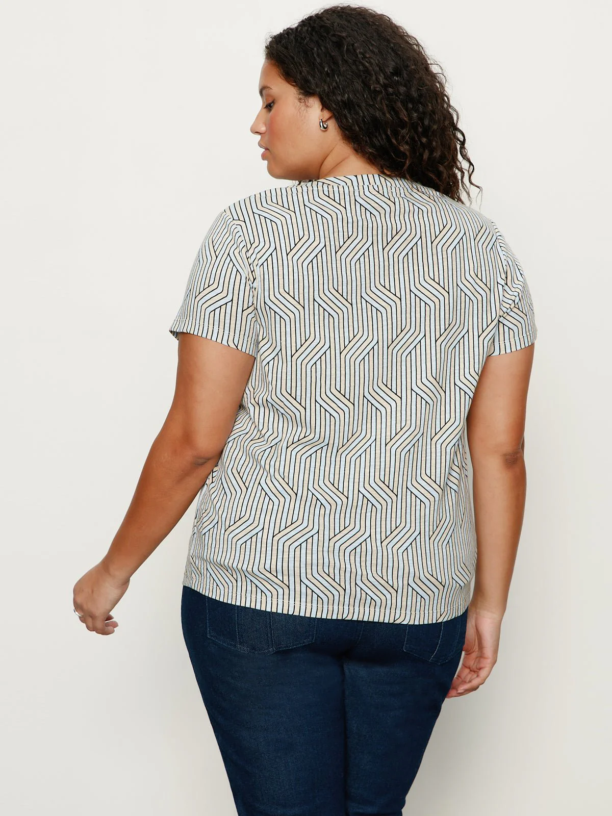 The Perfect Tee Arctic Wave Extended Sizing - Image 3