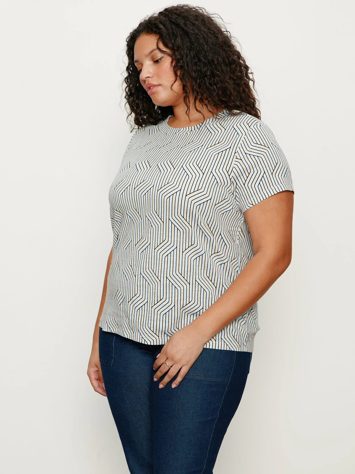 The Perfect Tee Arctic Wave Extended Sizing - Image 4