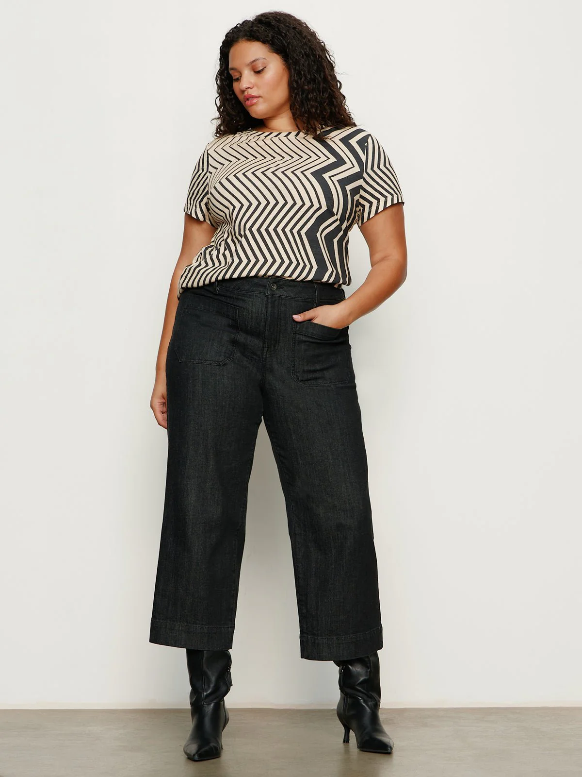 The Perfect Tee Frost Extended Sizing - Image 2