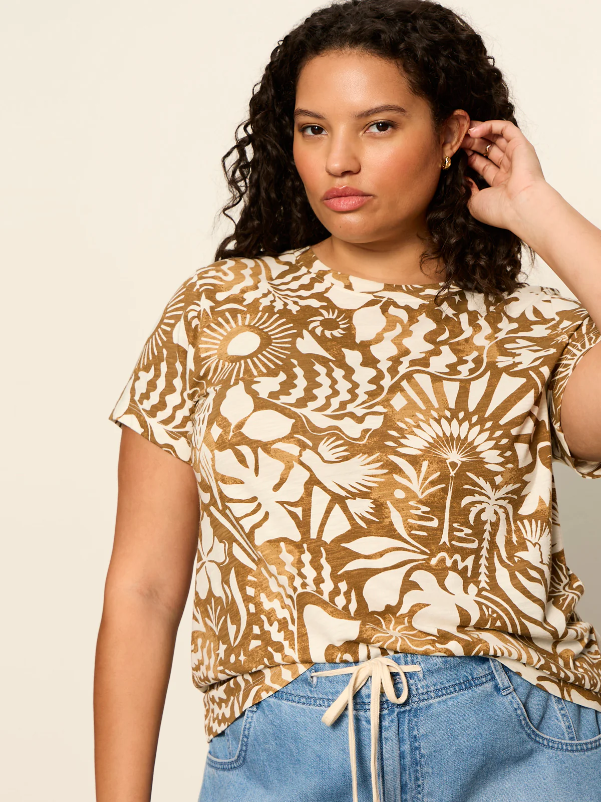 The Perfect Tee Full Moon Extended Sizing