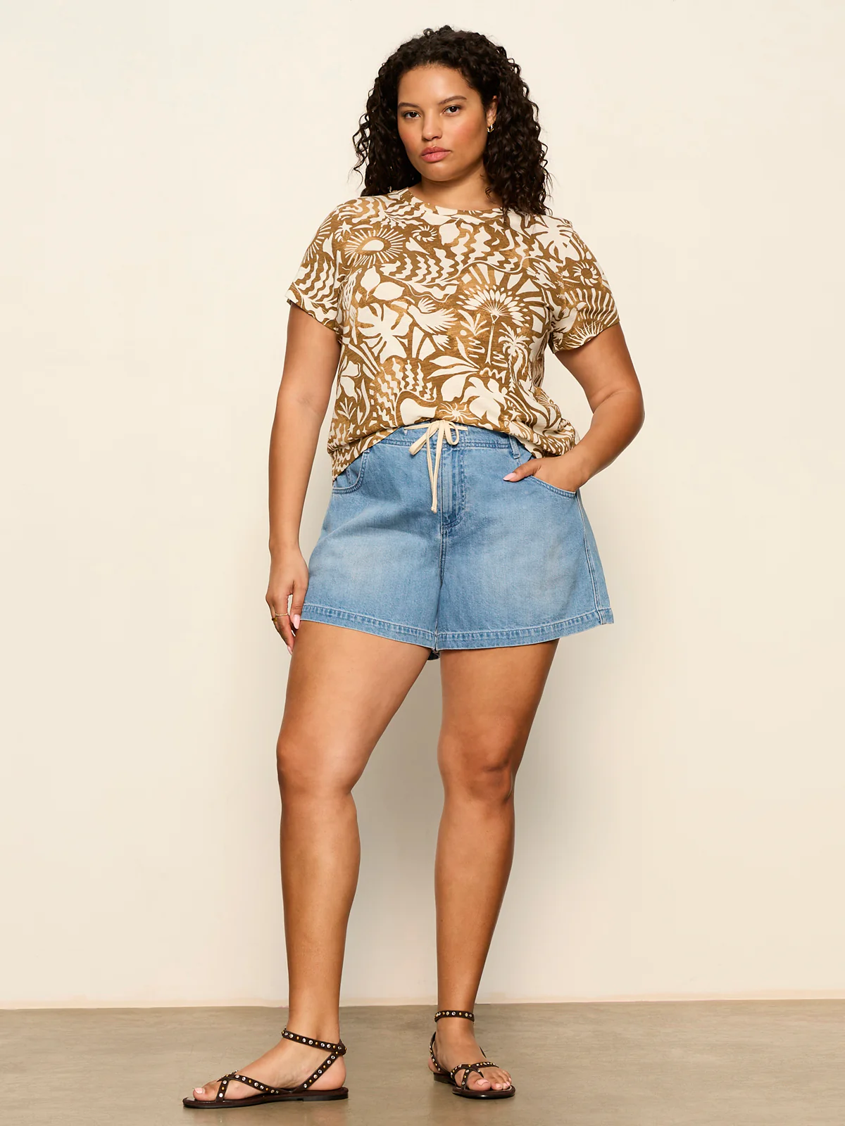 The Perfect Tee Full Moon Extended Sizing - Image 4