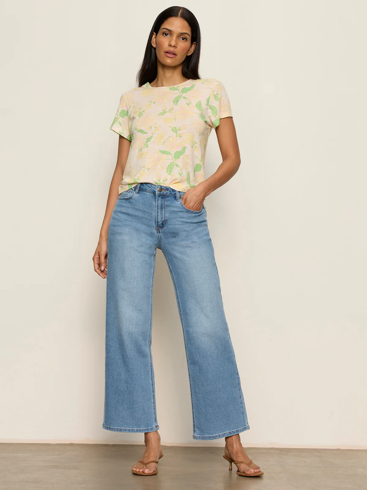The Perfect Tee Gentle Lily - Image 5