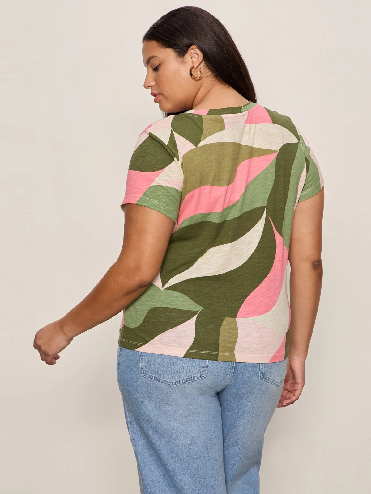The Perfect Tee Green Vista Extended Sizing - Image 3