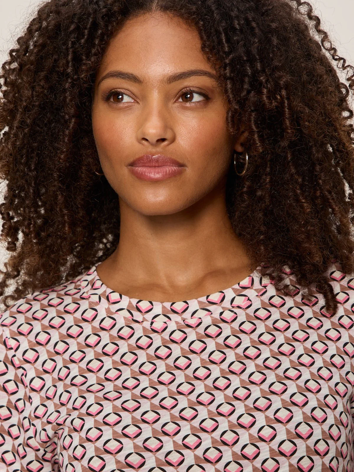 The Perfect Tee Petal Grid - Image 3