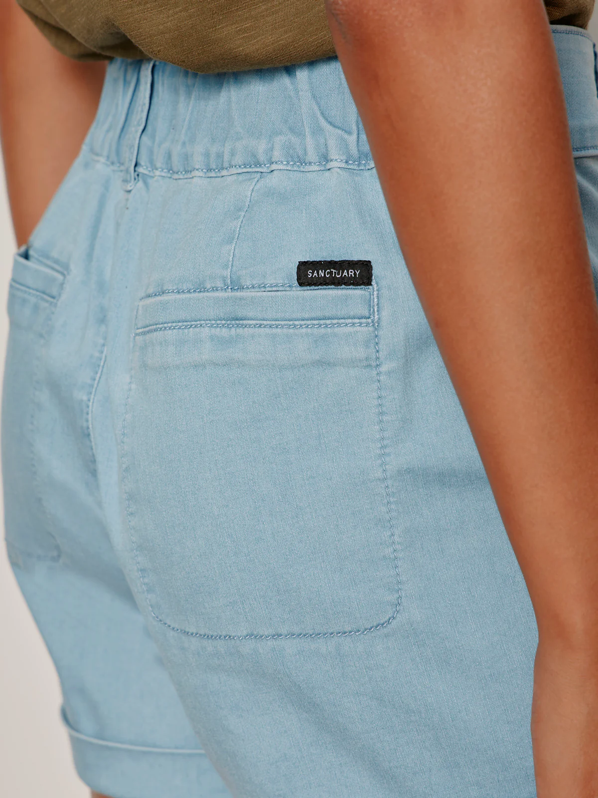 Wander On denim Short Skyline - Image 4