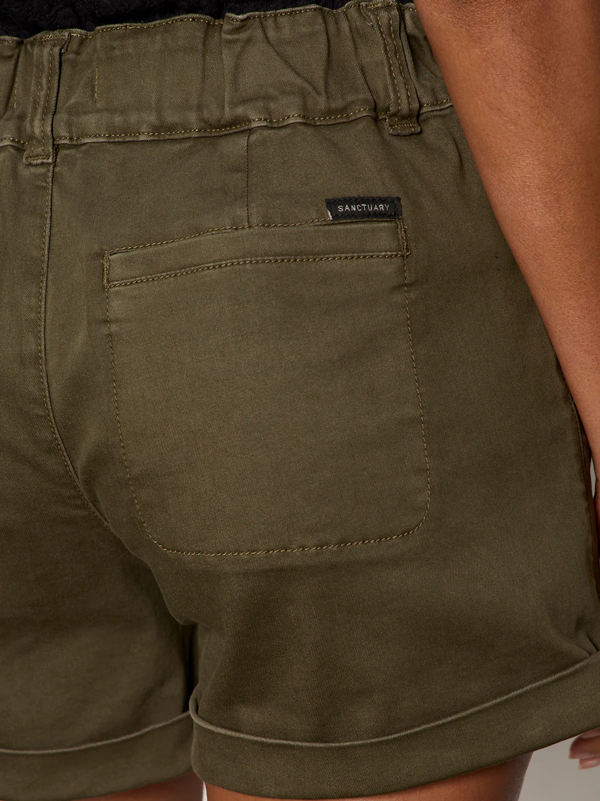 Wander On Short Burnt Olive - Image 4